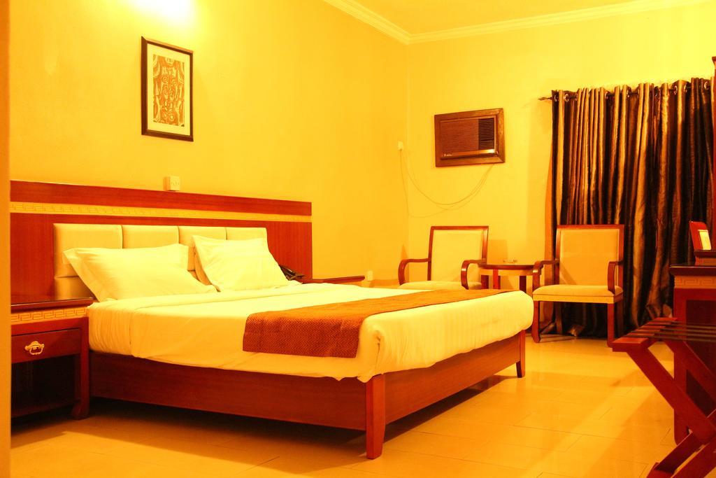 Hotel Rosebud Abuja Exterior photo
