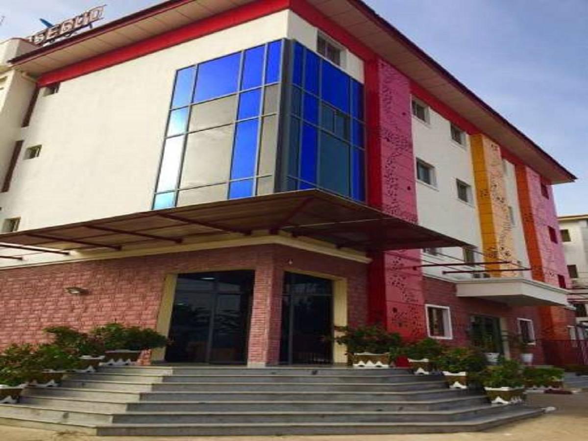 Hotel Rosebud Abuja Exterior photo